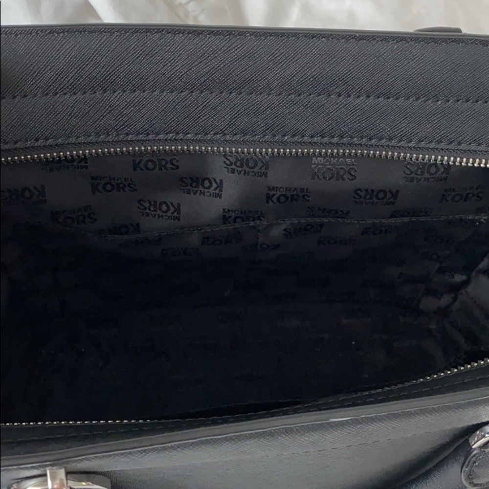 Michael Kors Bag - Picture 6 of 7